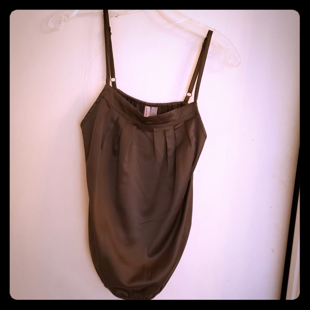 Grey old navy tank camisole.